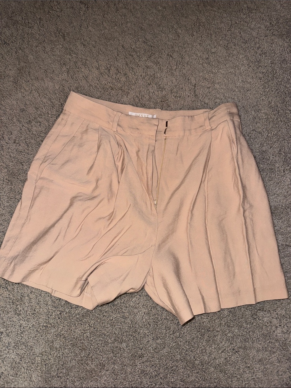 Wayf High-Waist Pleated Shorts in Light Nude
